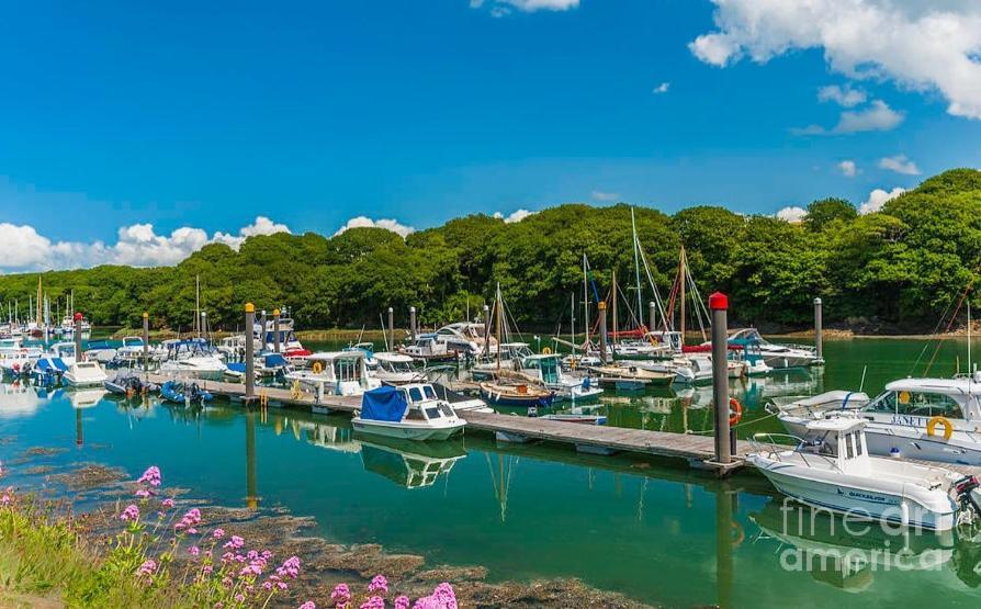 Beautiful 2 Bedroom Caravan, Holiday Park Tenby Saint Florence Bagian luar foto